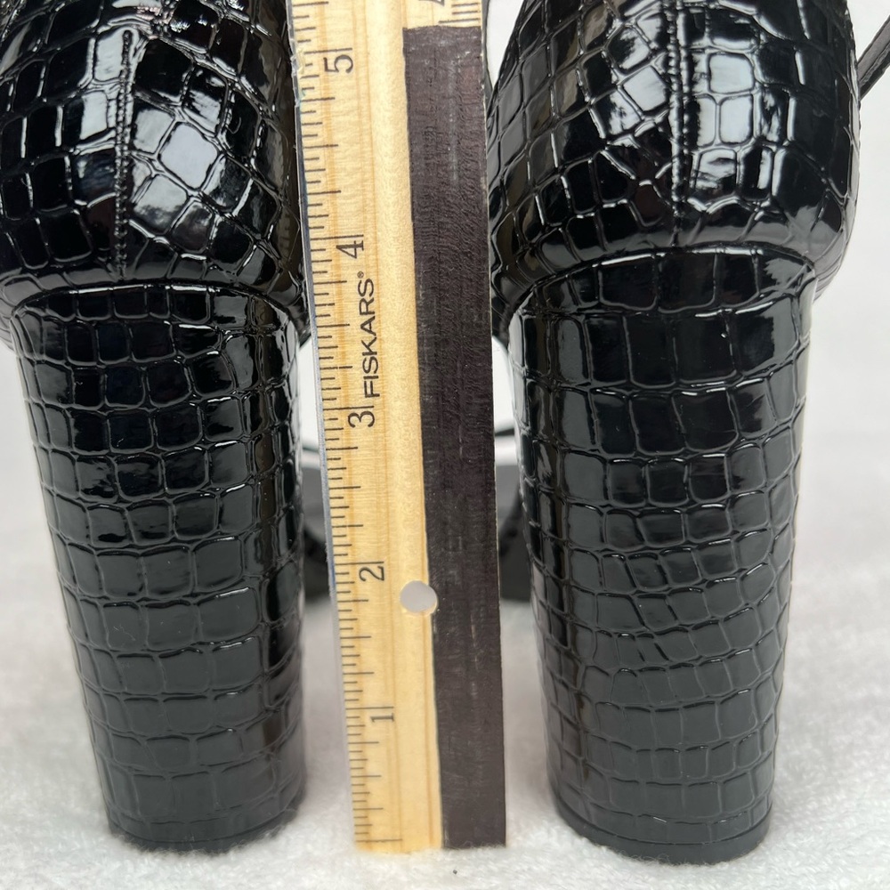 Wild Diva, black animal print chunky heels. - Picture 4 of 6